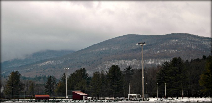 arlington_park_with_mountains